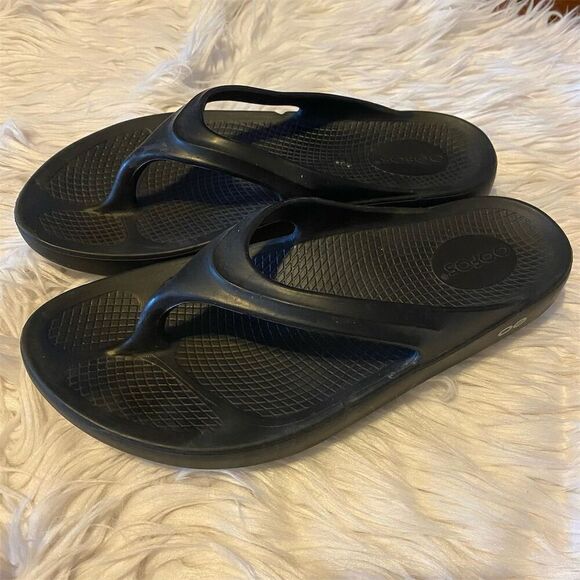 OOFOS Women's Black Recovery Flip Flop Sandals Size 9 Casual Summer - Picture 1 of 8